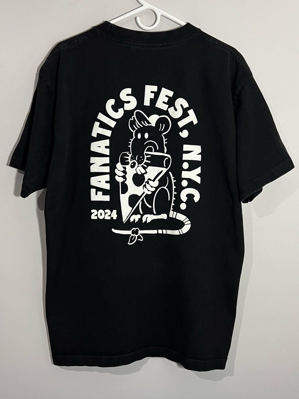 Fanatics Fest NYC 2024 Rat Cheese Black White Short Sleeve T-Shirt Mens XL